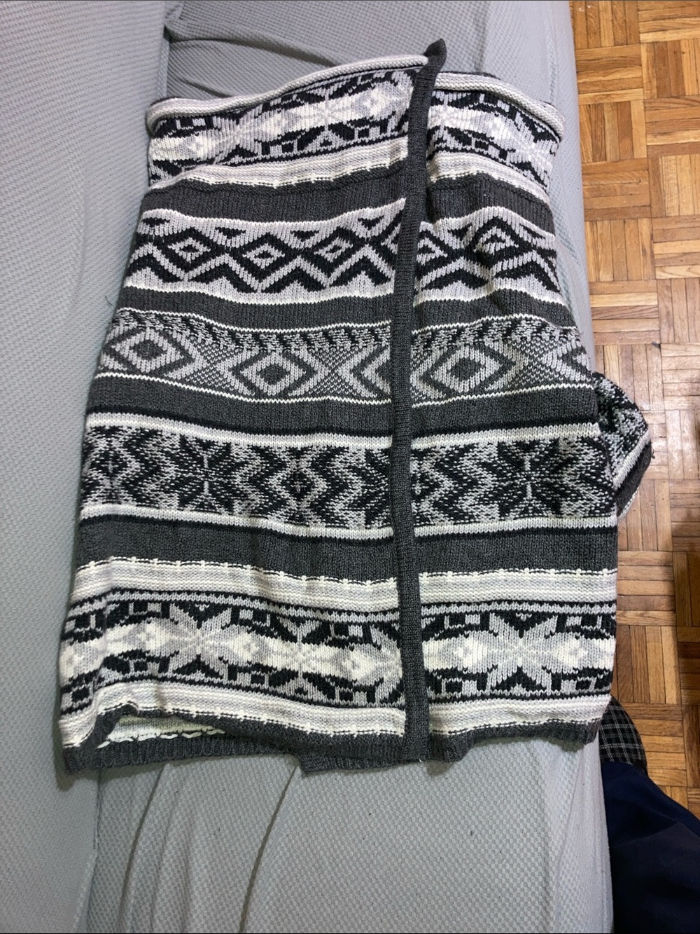 Old Navy Black and White Textured Knit Cardigan